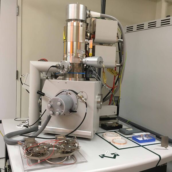 File:Quanta-200F-SEM.jpg